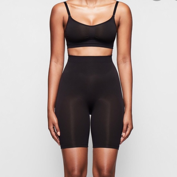 SKIMS Other - Skims core control mid thigh shorts